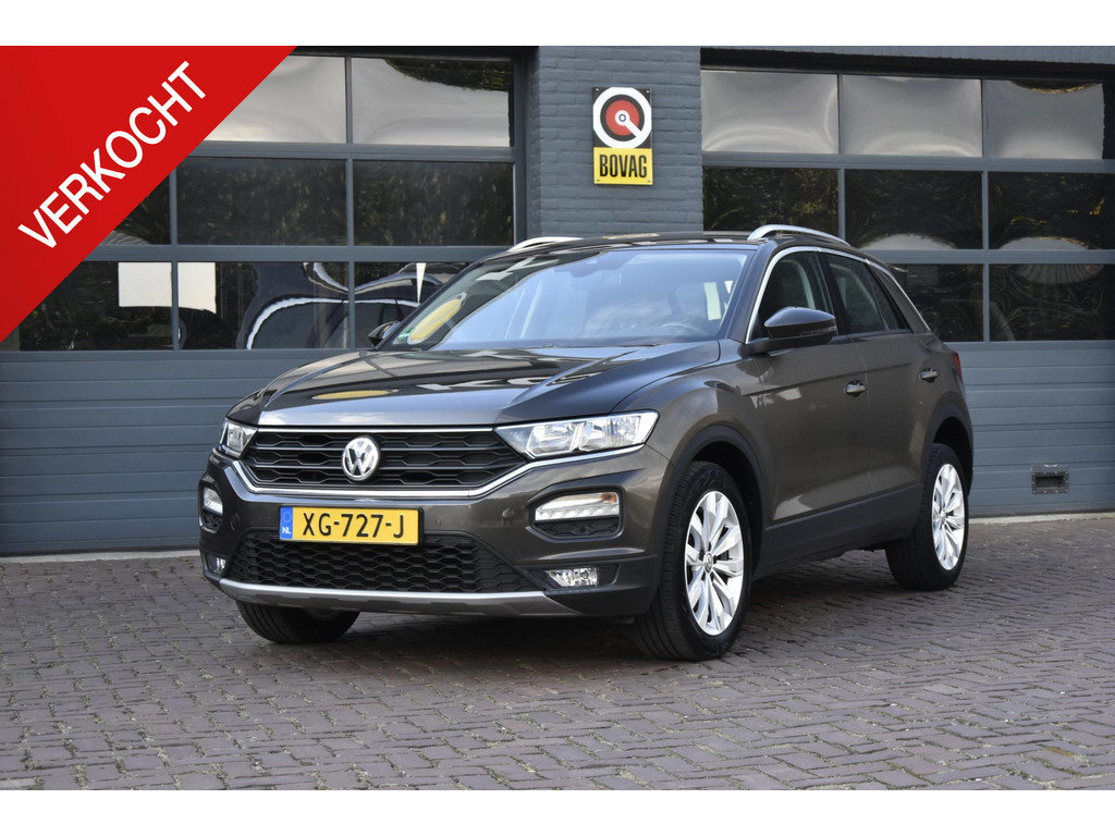 51883029-26.jpg